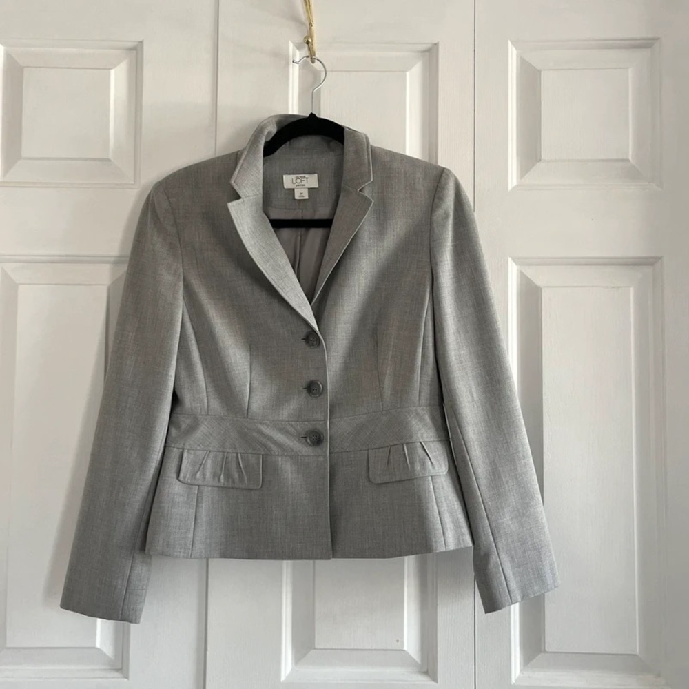 LOFT Women's Gray Blazer